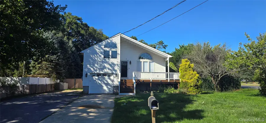 107 Parkview Drive, Shirley, NY 11967 - #2