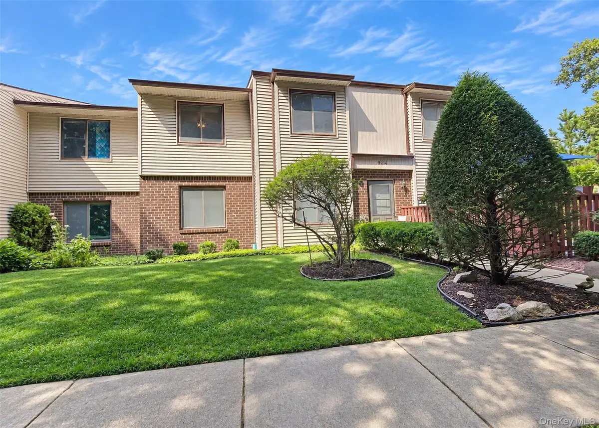 924 Skyline Drive, Coram, NY 11727 - #1