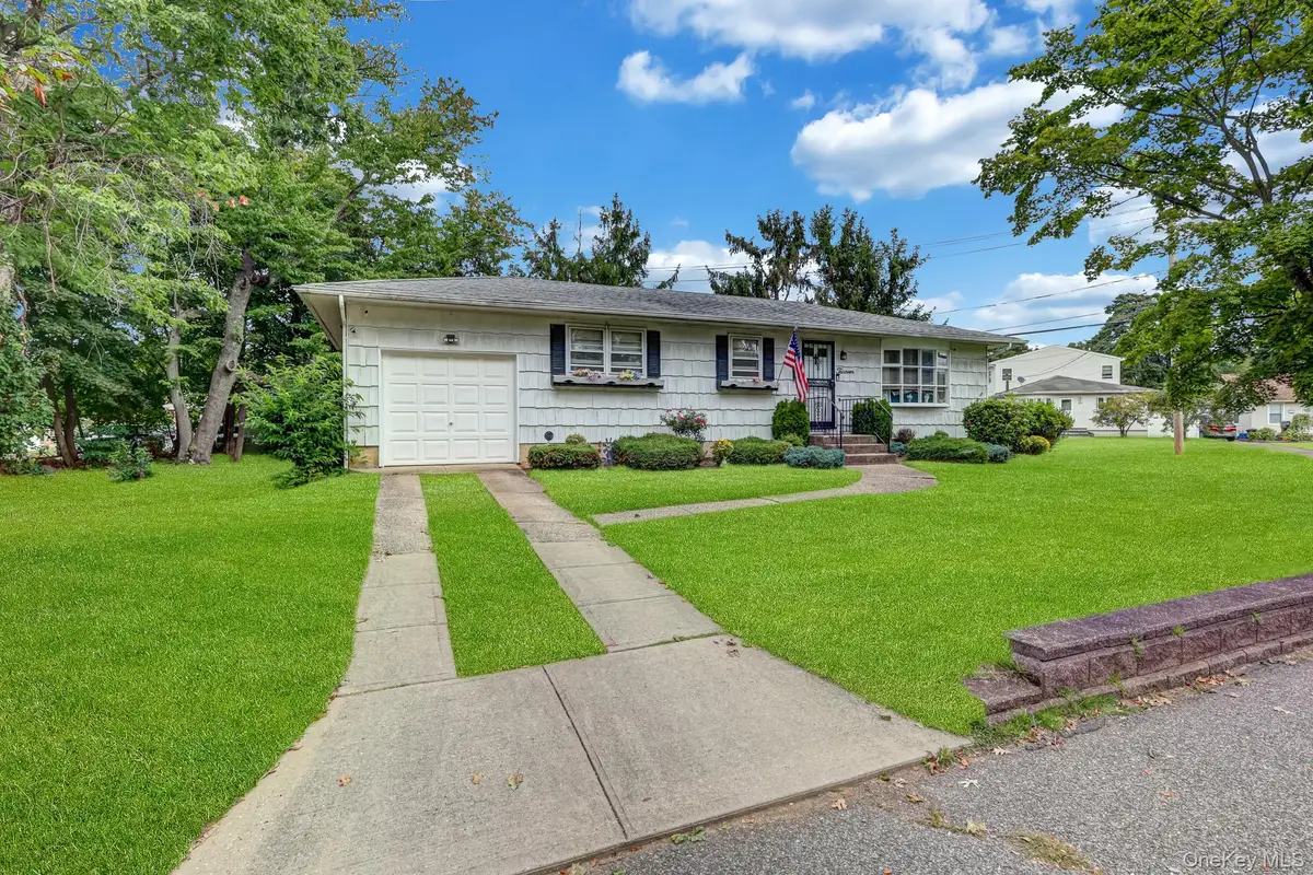 13 Haight Street, Deer Park, NY 11729 - #1