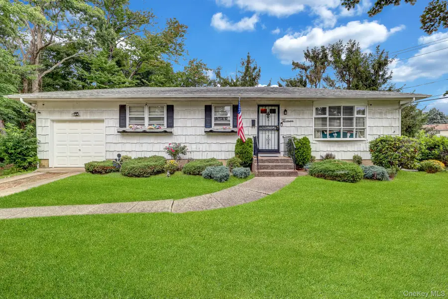 13 Haight Street, Deer Park, NY 11729 - #3