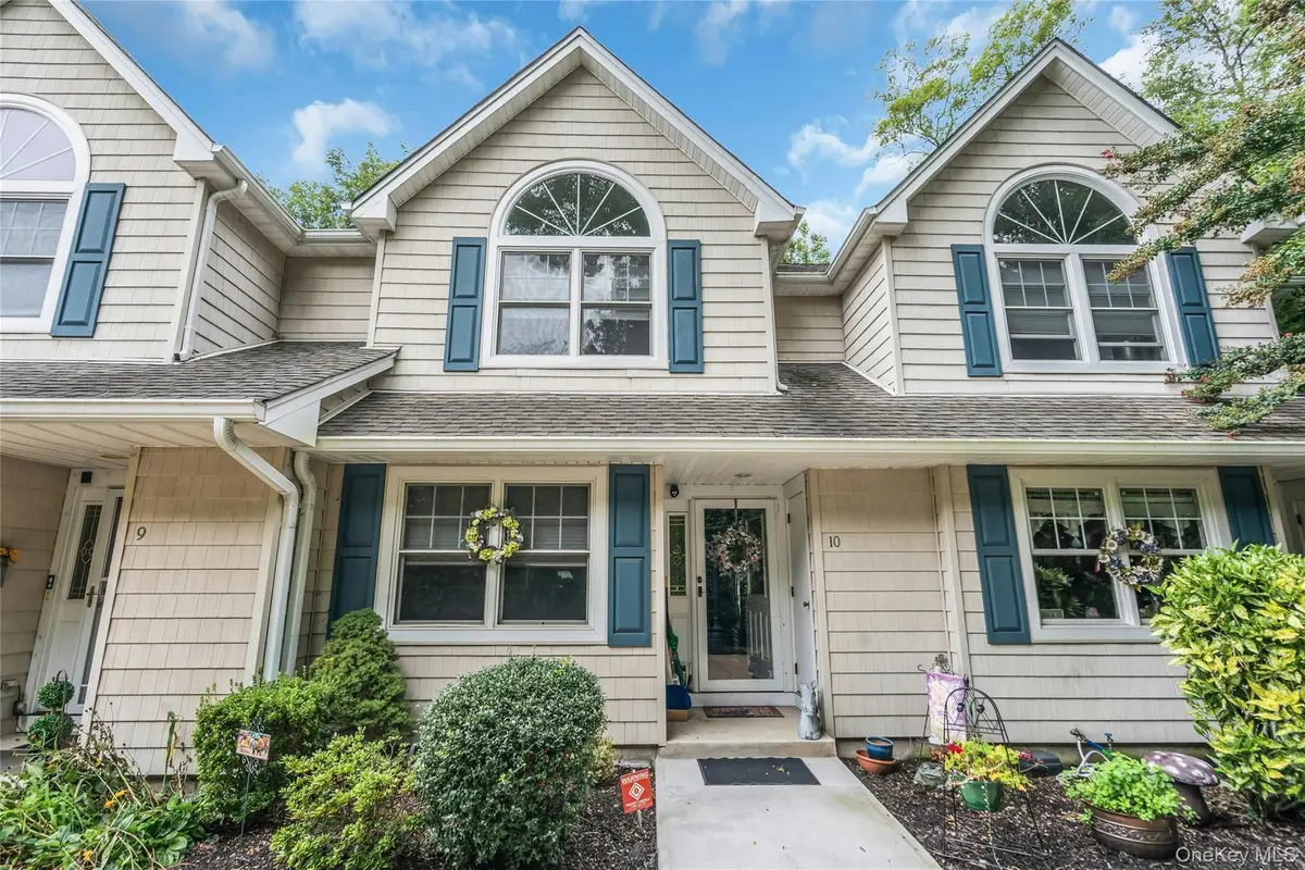 176 Merrick Road #10, Amityville, NY 11701 - #1