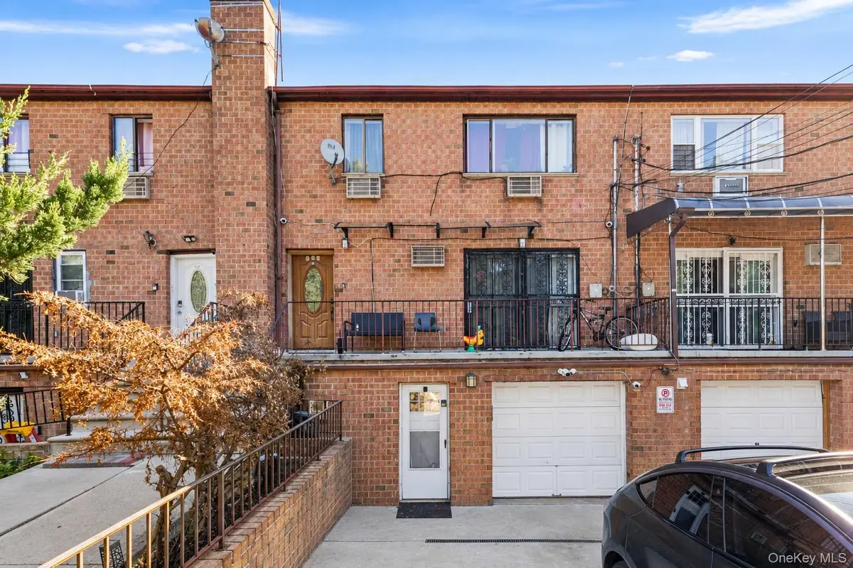 368 Balcom Avenue, Bronx, NY 10465 - #1