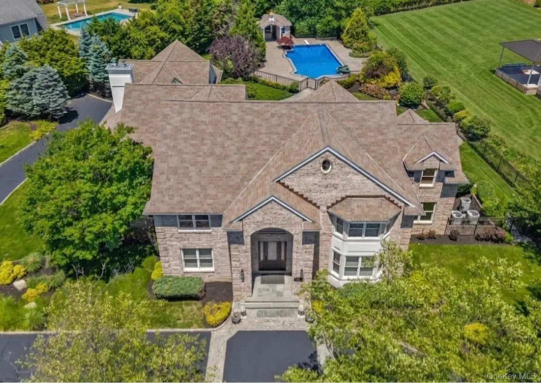 38 The Helm, East Islip, NY 11730 - #1