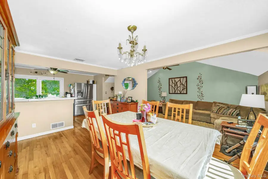 64 Frank Street, Lindenhurst, NY 11757 - #3