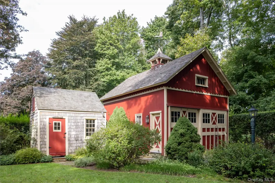 750 Reeve Avenue, Mattituck, NY 11952 - #3