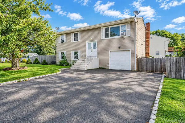 83 Pine Tree Drive, Shirley, NY 11967