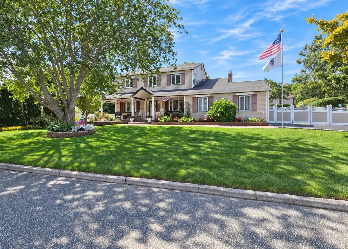 122 Evergreen Avenue, Medford, NY 11763 - #1