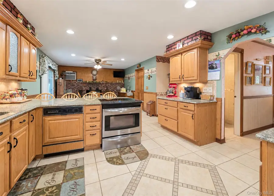 122 Evergreen Avenue, Medford, NY 11763 - #3