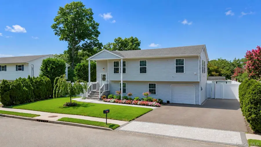 42 Audubon Avenue, Holbrook, NY 11741 - #3