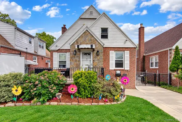 138-33 62nd Road, Flushing, NY 11367