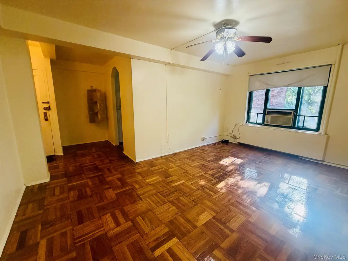 2049 Mcgraw Avenue #6H, Bronx, NY 10462 - #1