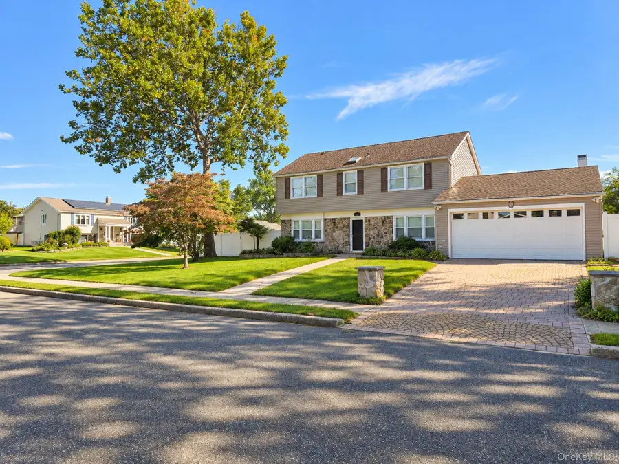2 Teton Place, Lake Grove, NY 11755 - #2