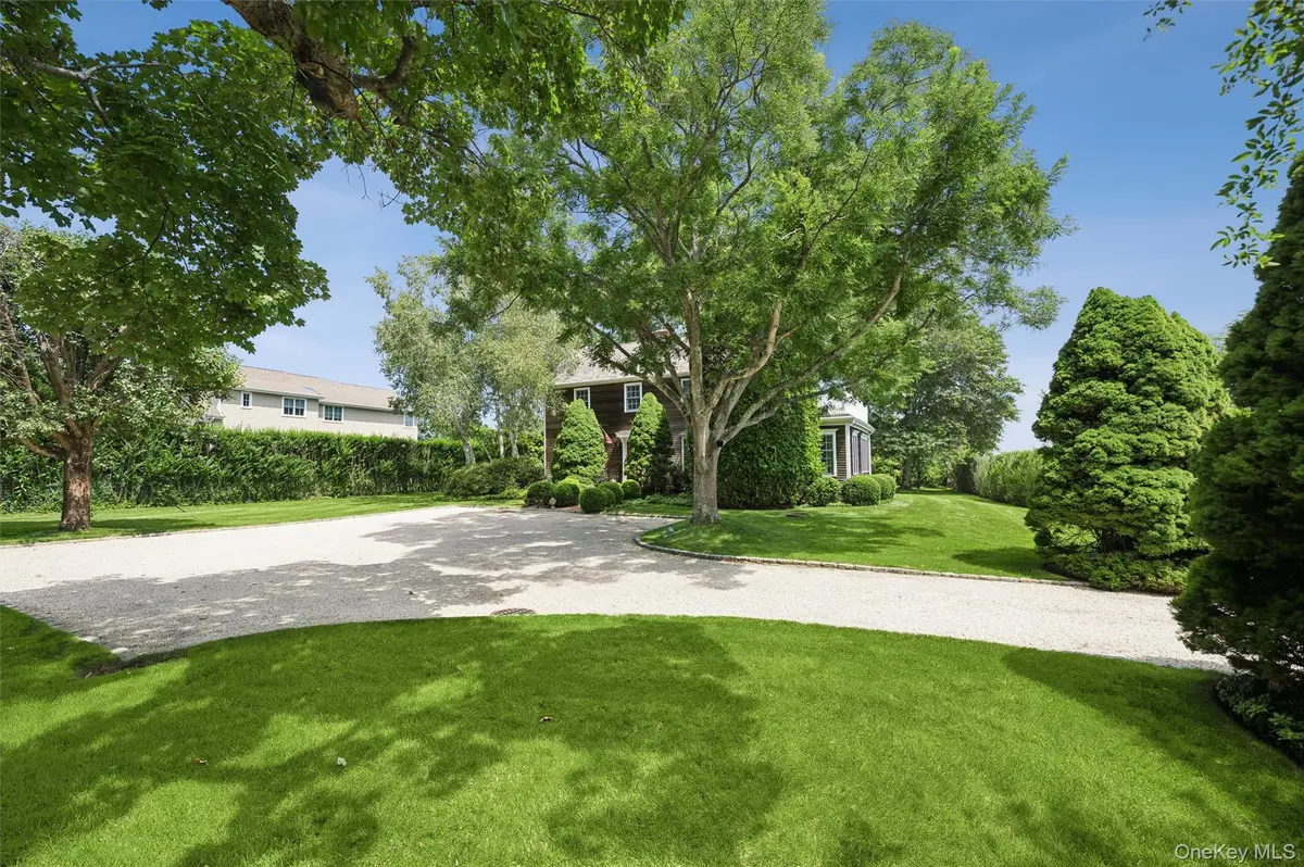 810 David Whites Lane, Southampton, NY 11968 - #1