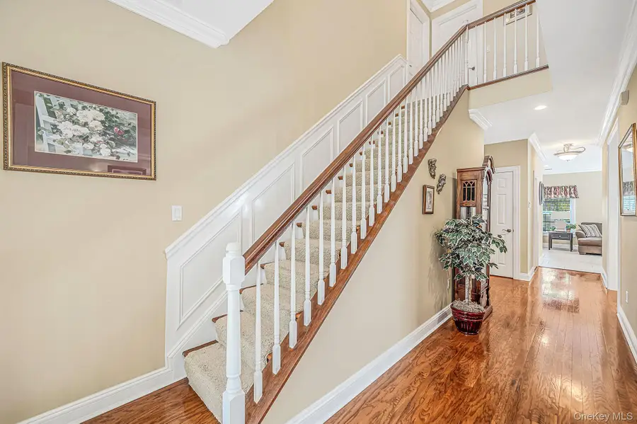 29 Golden Spruce Drive, Calverton, NY 11933 - #2