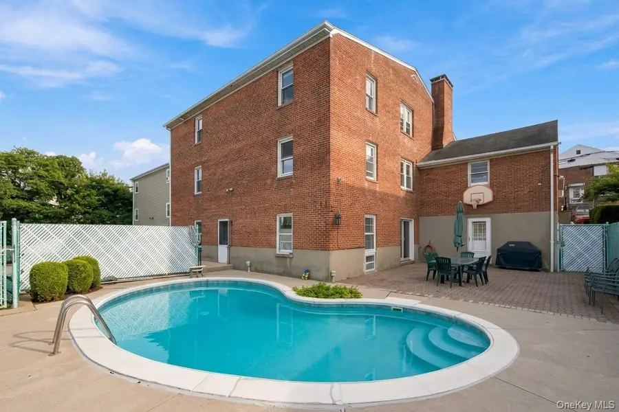 25 Dalton Road, Yonkers, NY 10701 - #3