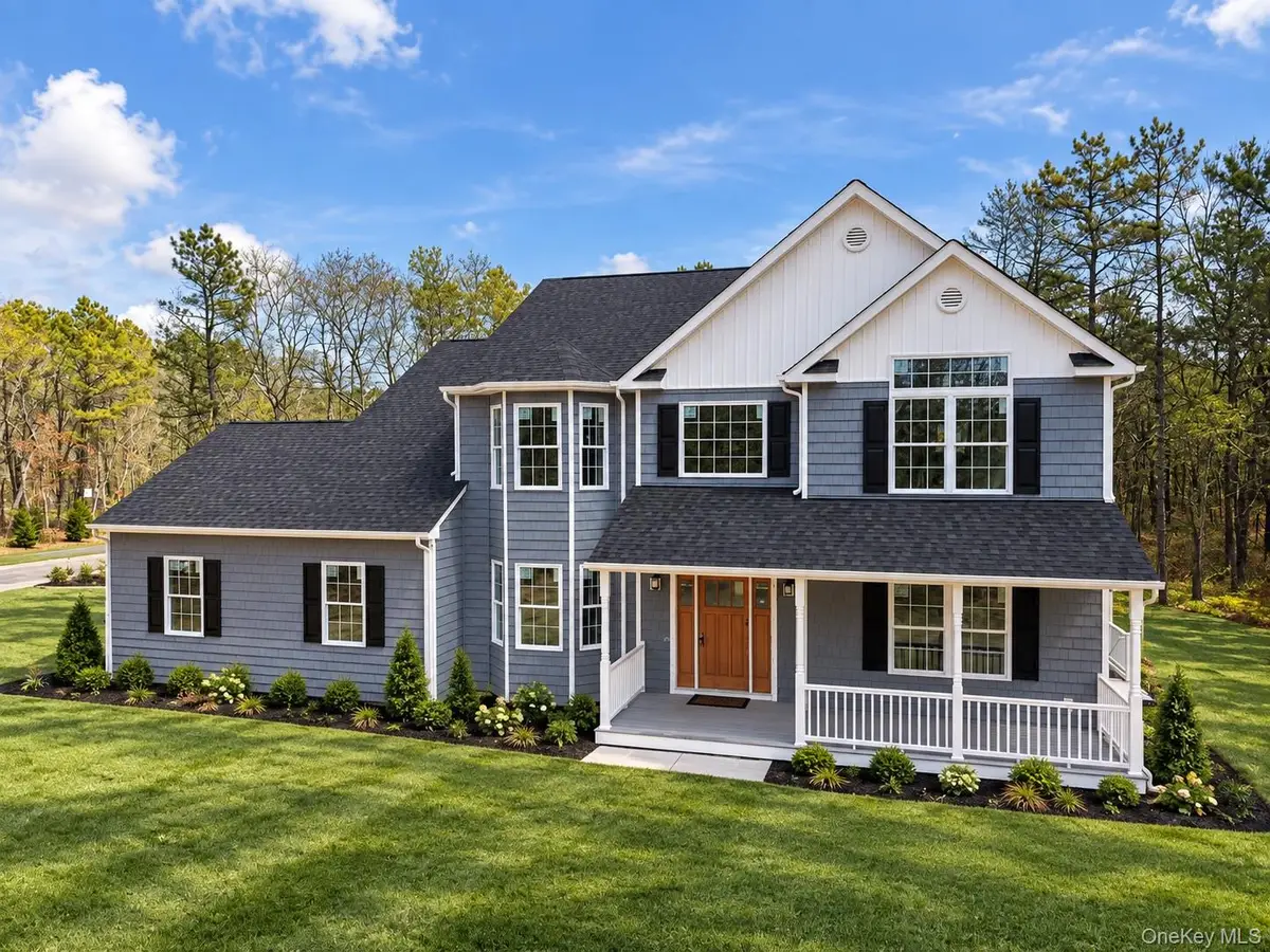 2 Mini Court, Manorville, NY 11949 - #1