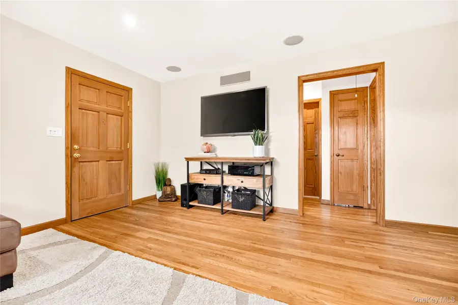 19950 21st Avenue #1158, Whitestone, NY 11357 - #2