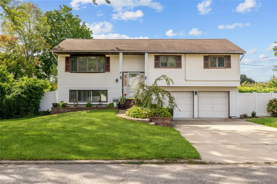 34 Bellwood Avenue, Centereach, NY 11720 - #3