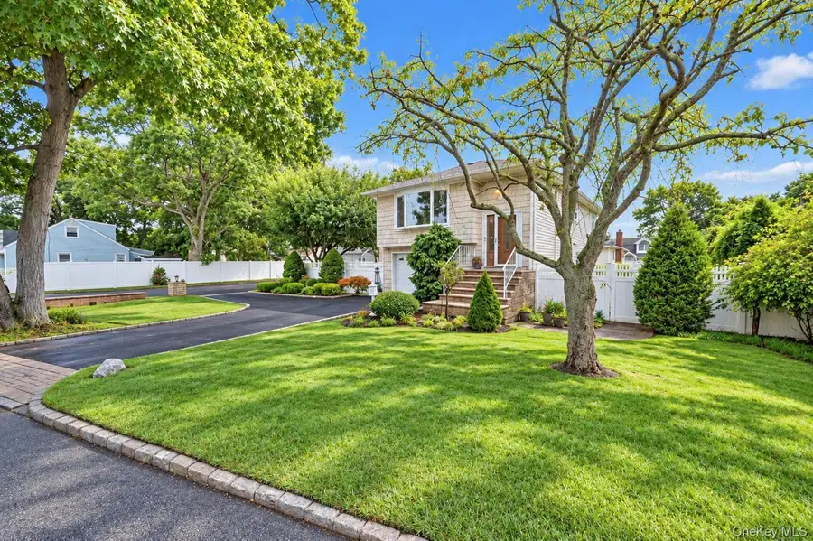 355 W Islip Boulevard, West Islip, NY 11795 - #2