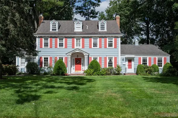 41 Butler Street, Westbury, NY 11590