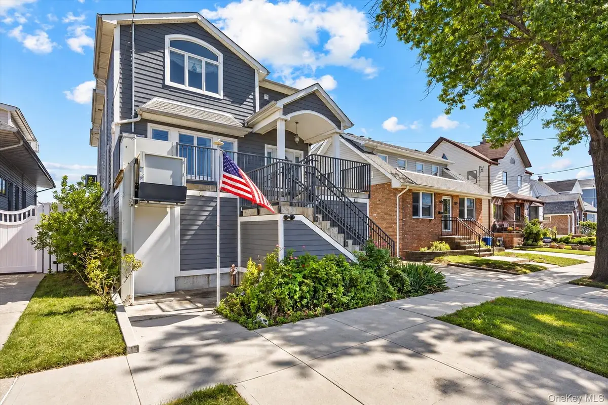 159-19 101 Street, Howard Beach, NY 11414 - #1