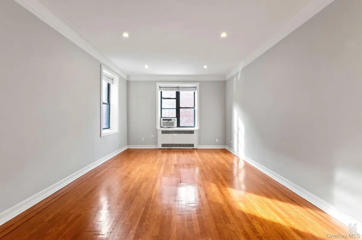 25-40 31st Avenue #6E, Astoria, NY 11106 - #1