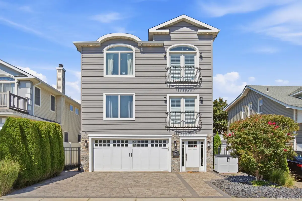 241 W Pine Street, Long Beach, NY 11561 - #1