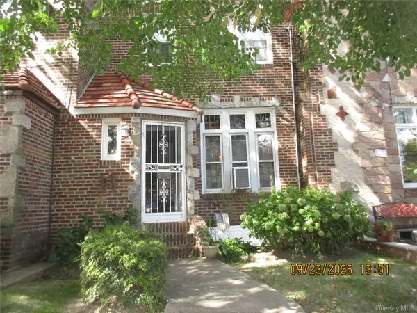 82-51 Penelope Avenue, Middle Village, NY 11379