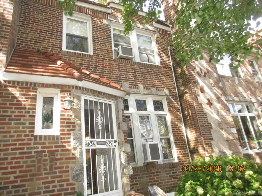 82-51 Penelope Avenue, Middle Village, NY 11379 - #3
