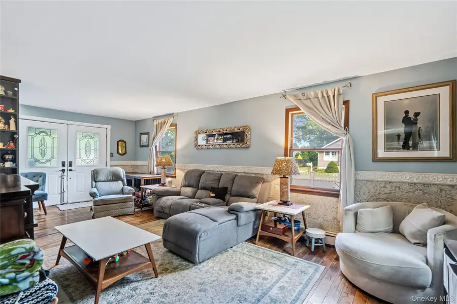 84 Tower Street, Sayville, NY 11782 - #3