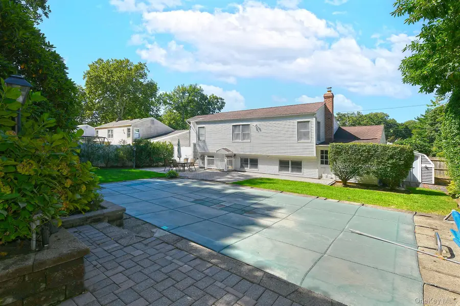19 Court Drive, South Huntington, NY 11746 - #2