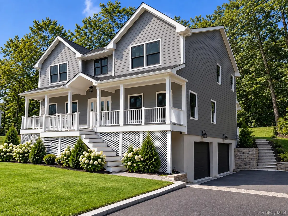18 Overton Pass, Saint James, NY 11780 - #1