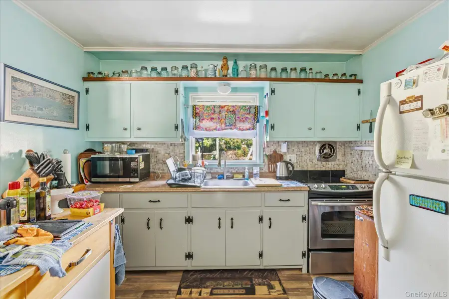 995 Schoolhouse Road, Cutchogue, NY 11935 - #2