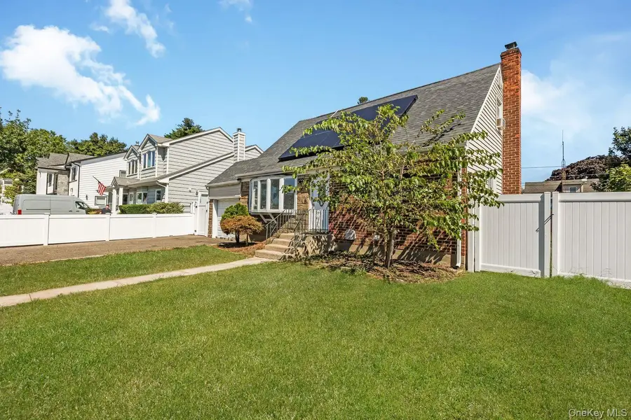 82 Pengon Circle, East Meadow, NY 11554 - #2