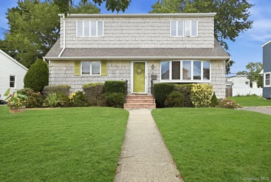 4001 Wicks Avenue, Seaford, NY 11783 - #2