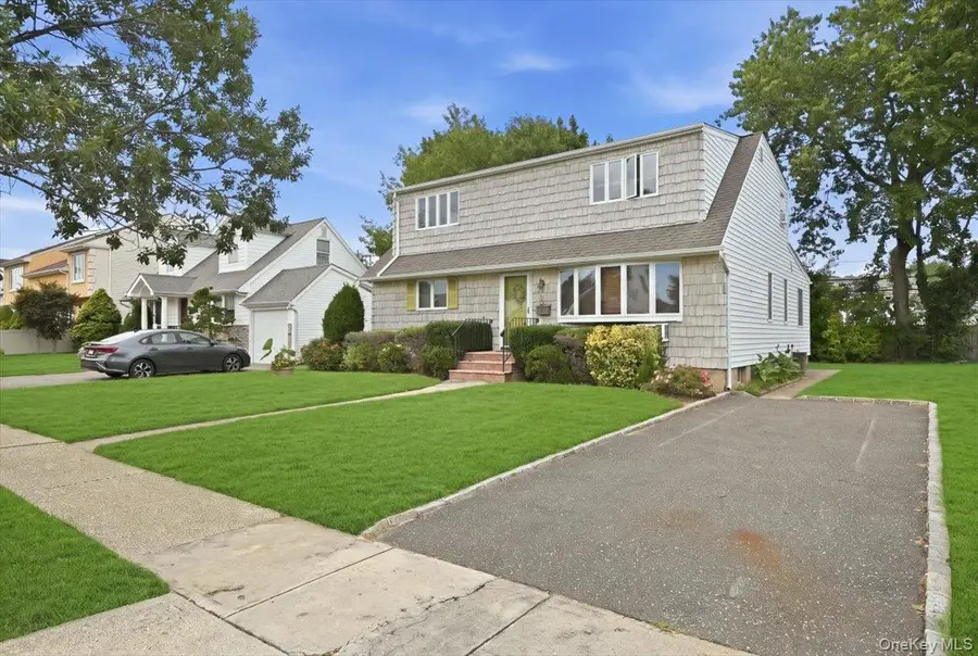 4001 Wicks Avenue, Seaford, NY 11783 - #3