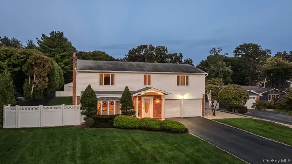 123 Old Post Drive, Hauppauge, NY 11788