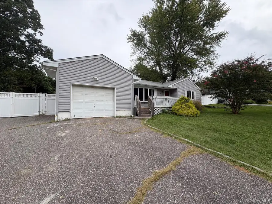 9 Harrison Avenue, East Setauket, NY 11733 - #2