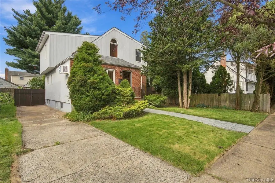 973 N 3rd Street, New Hyde Park, NY 11040 - #2