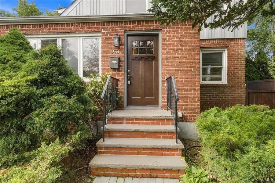 973 N 3rd Street, New Hyde Park, NY 11040 - #3