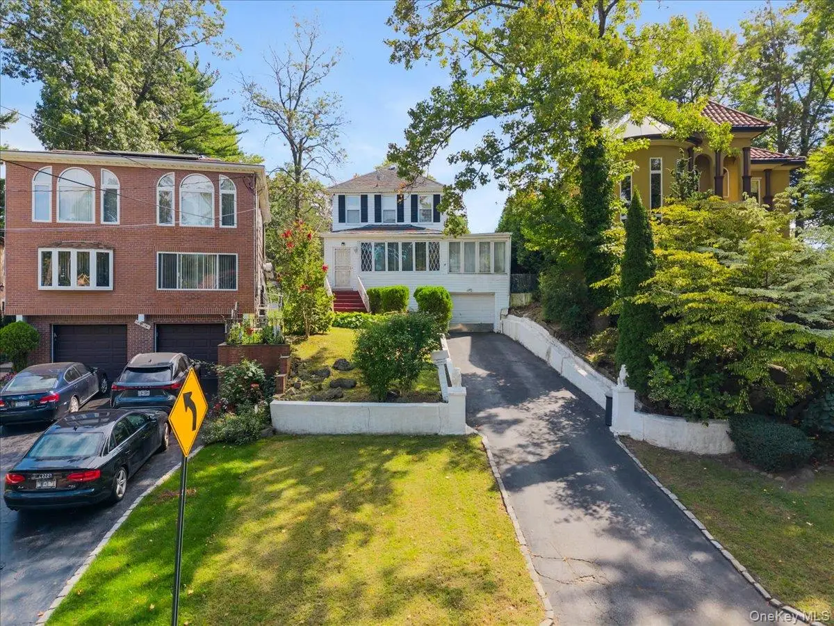195-12 Mclaughlin Avenue, Hollis, NY 11423 - #1