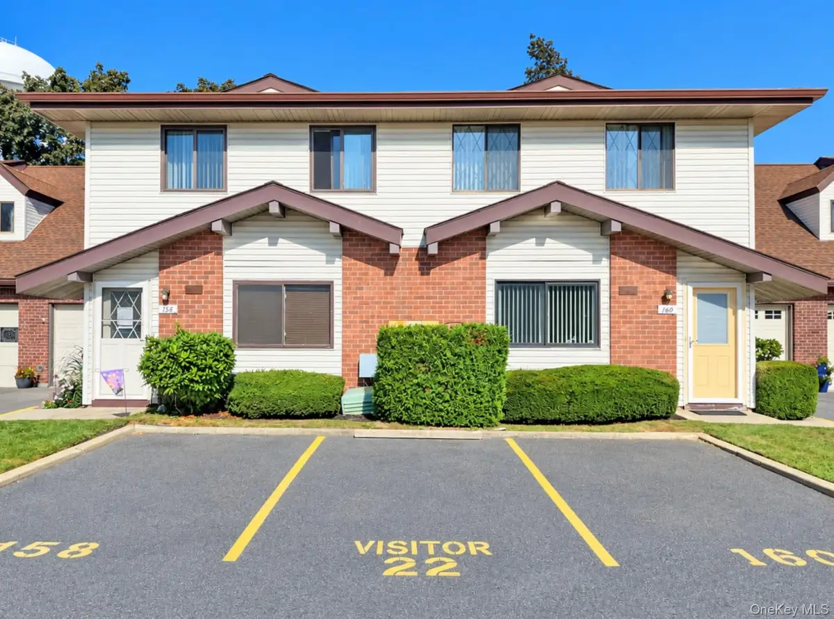 162 Cambridge Drive, Copiague, NY 11726 - #1