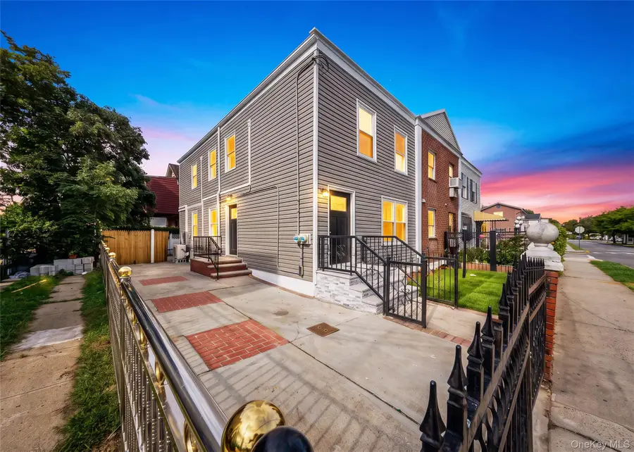 15417 108th Avenue, Jamaica, NY 11433 - #2
