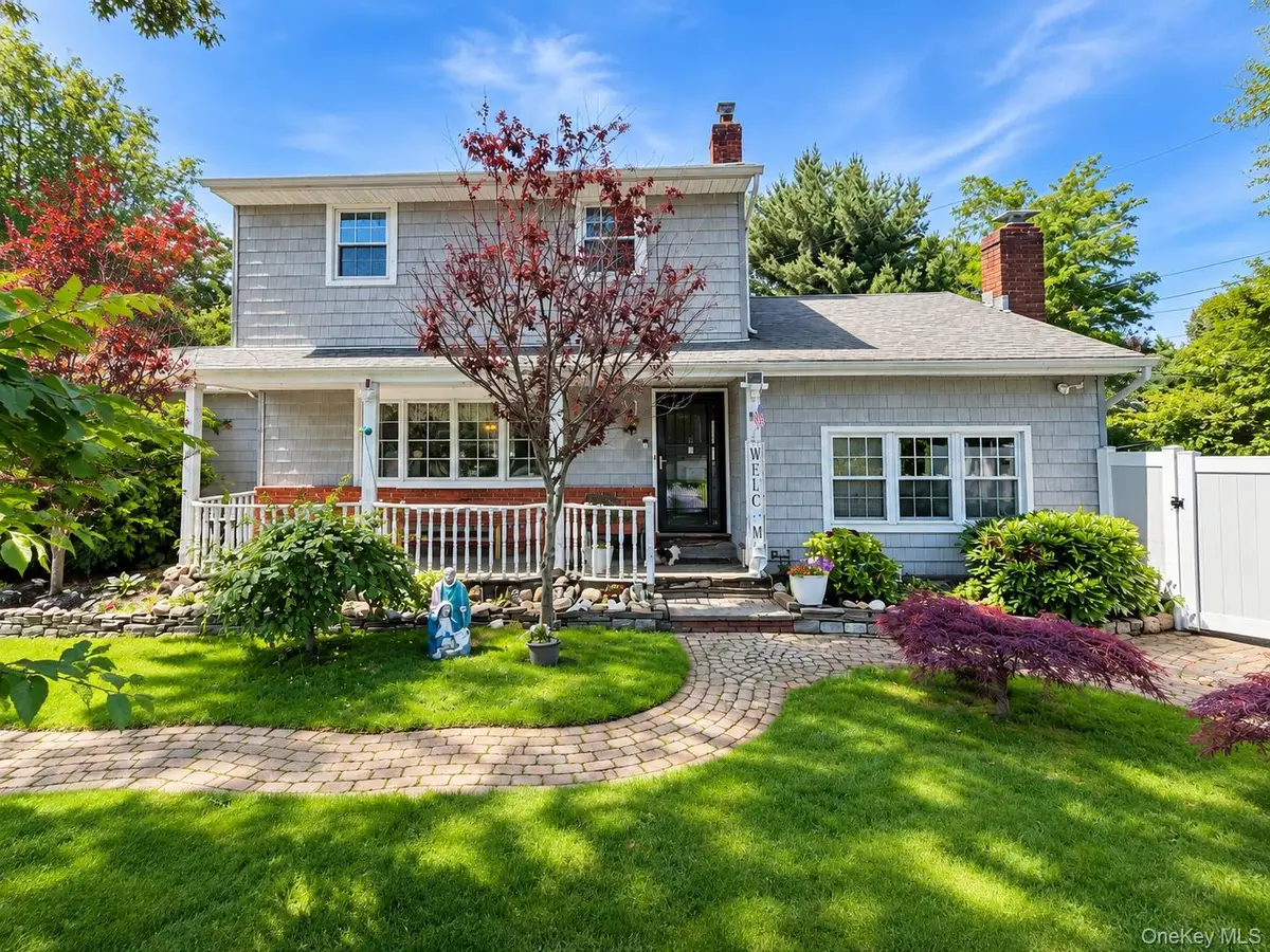 12 Cayuga Avenue, East Northport, NY 11731 - #1