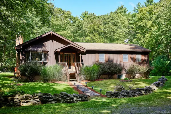 53 Devlin Road, Highland Lake, NY 12743