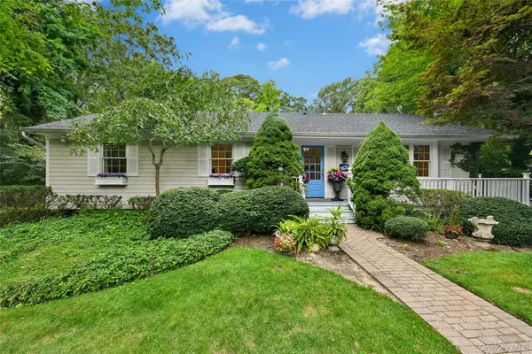 111 Red Oak Court, Port Jefferson, NY 11777