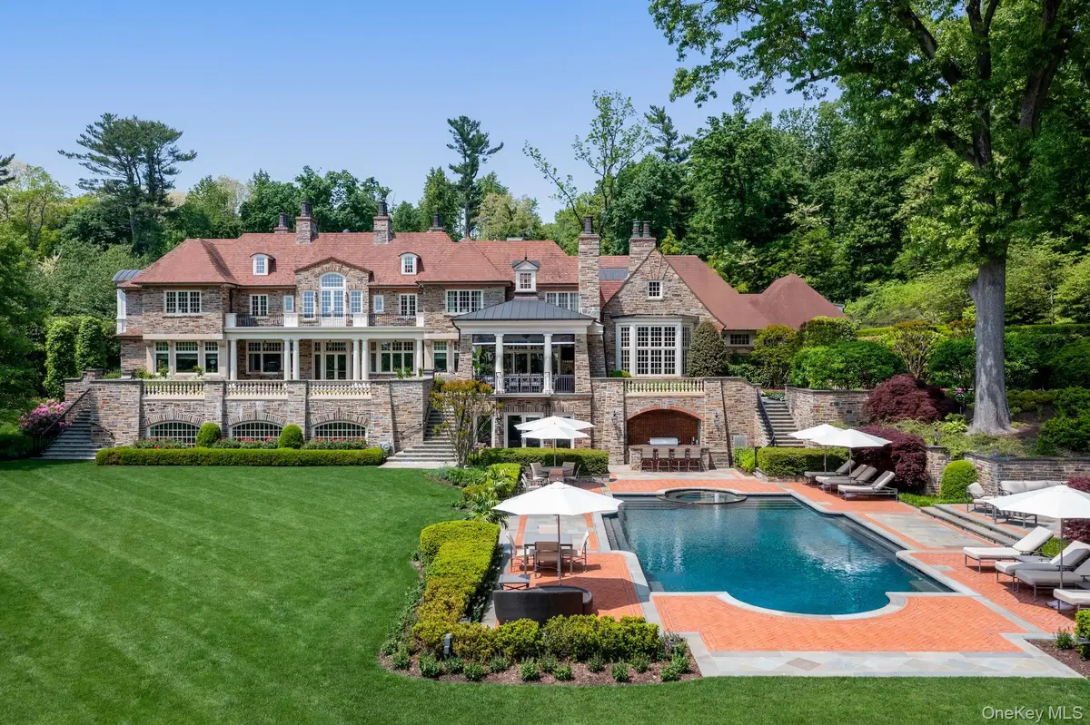 6 Spring Hill Lane, Old Westbury, NY 11568 - #1
