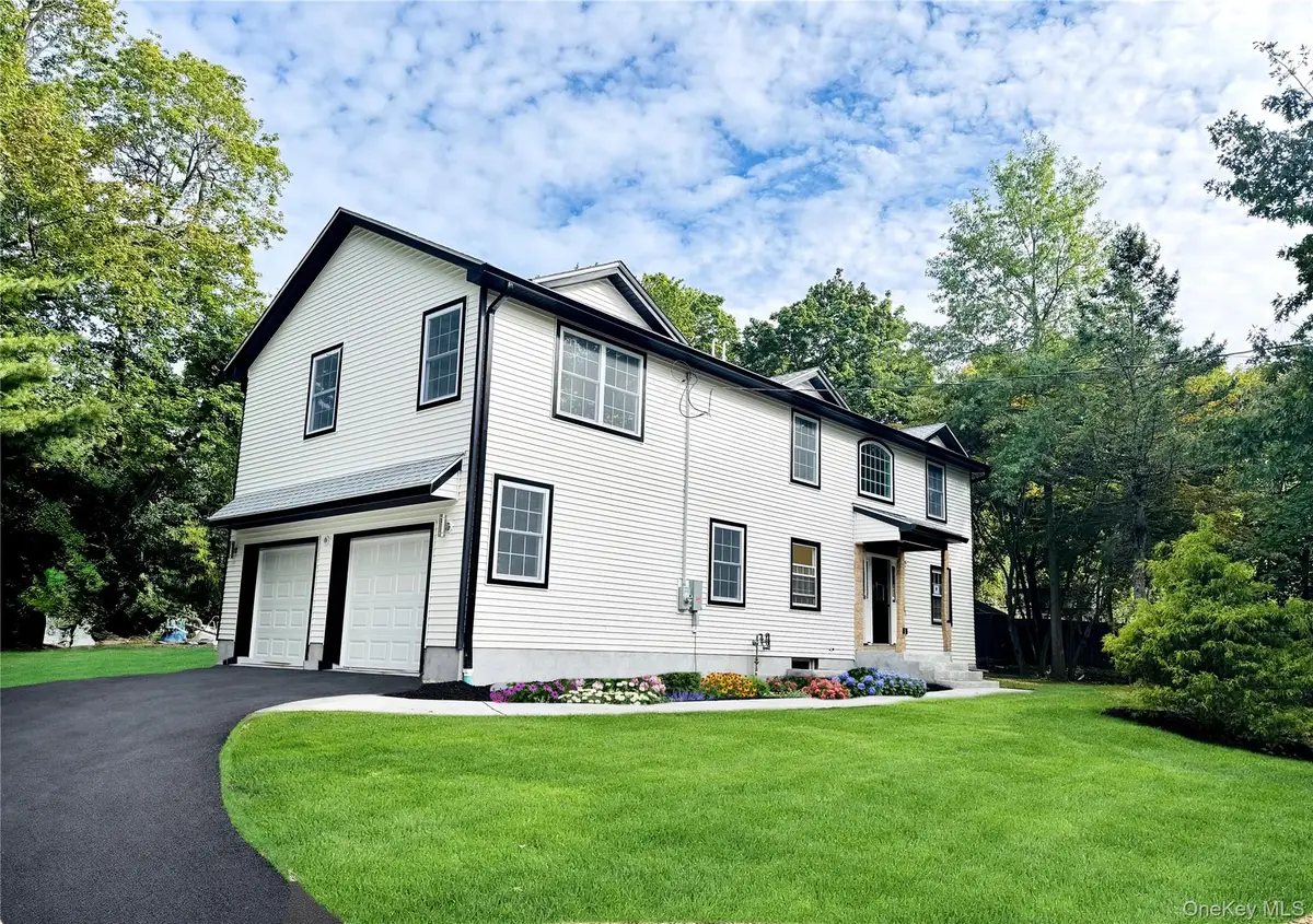 56 Old Western Highway, Blauvelt, NY 10913 - #1