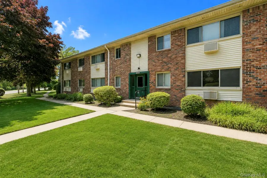 2439 Union Boulevard #3A, Islip, NY 11751 - #2
