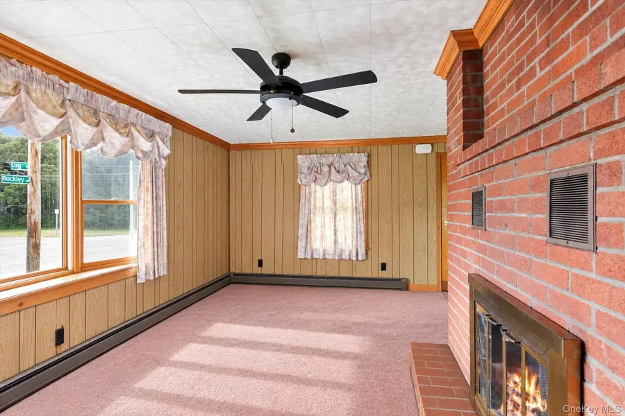 86 Log Road, Patchogue, NY 11772 - #3